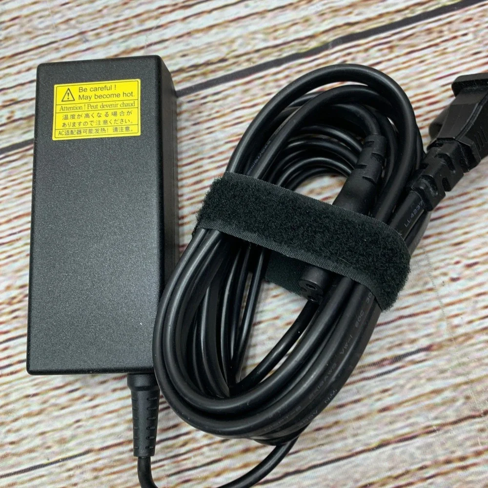 Toshiba PA3741U 1ACA‎ AC Adapter Power Supply 19V 3.42A 65W Laptop Charger
